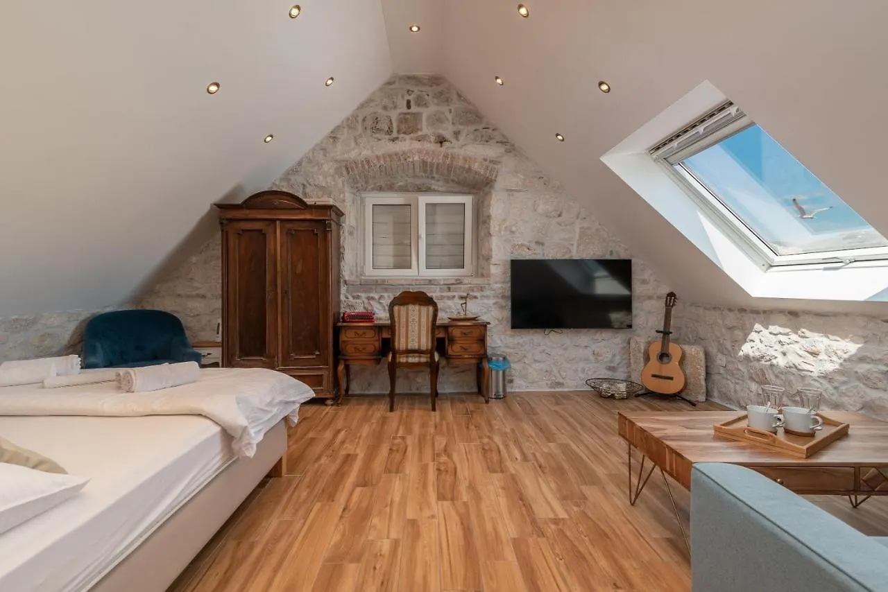 Residence Providenca Trogir Gasthuis
