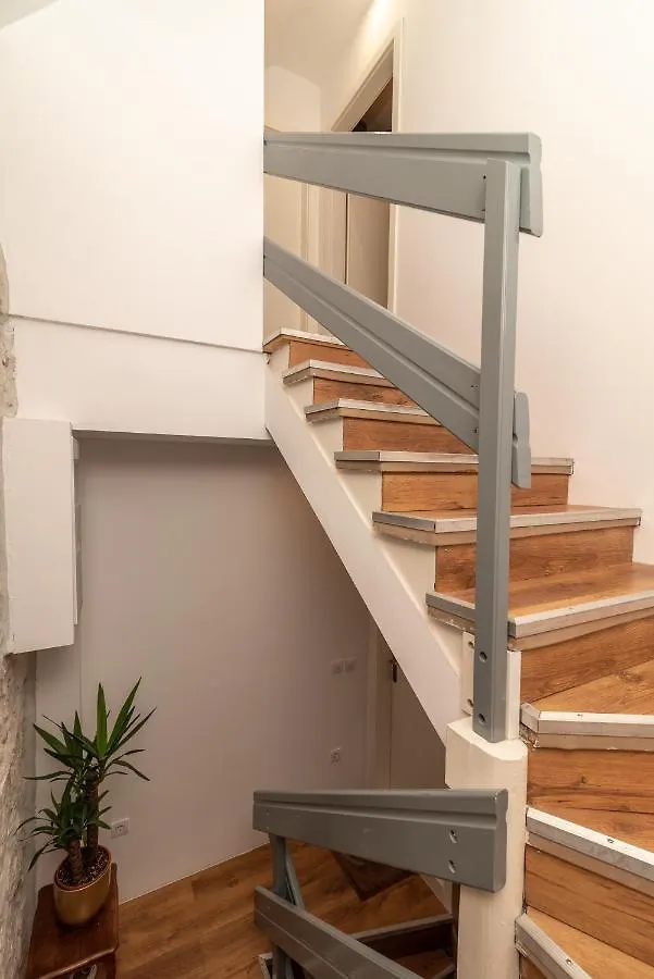 Pensjonat Residence Providenca Trogir