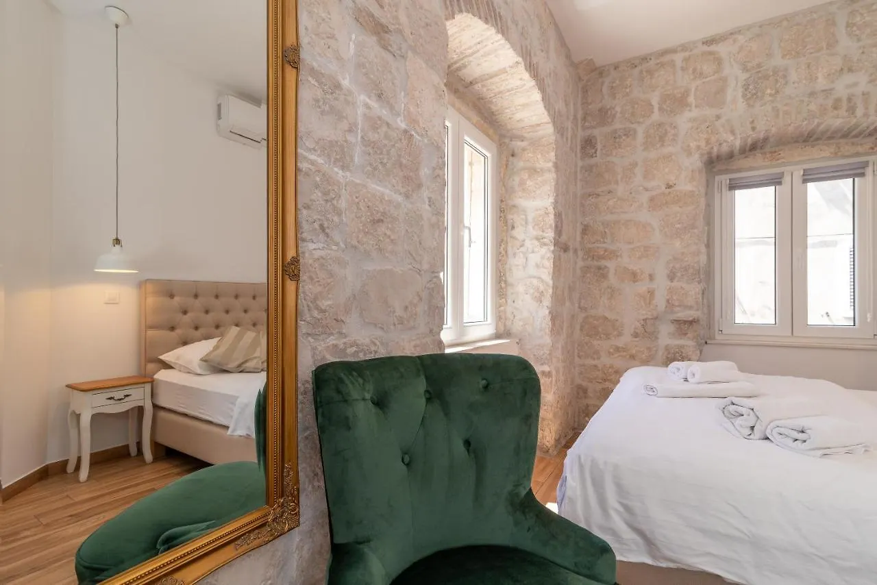 Pensjonat Residence Providenca Trogir