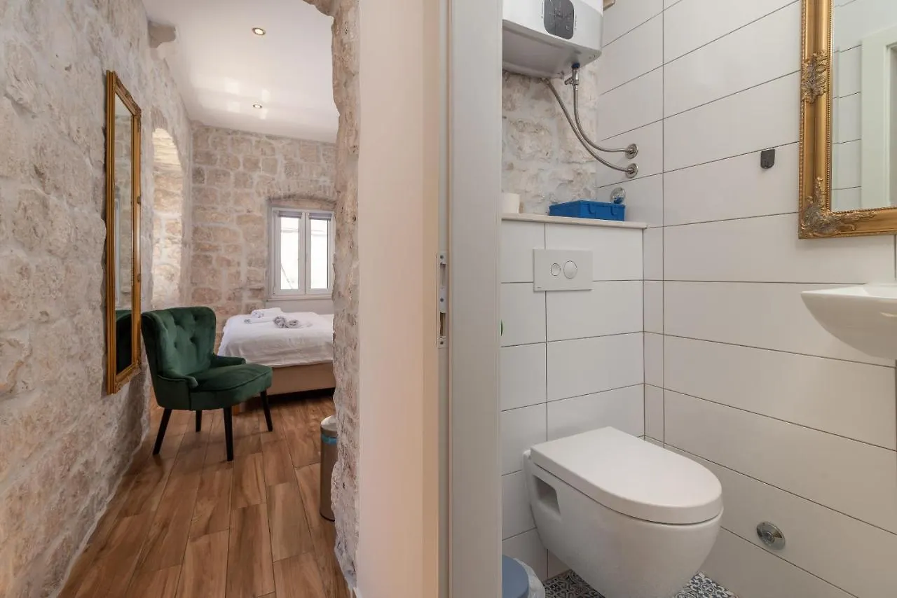 Residence Providenca Trogir 3*,  Croatia