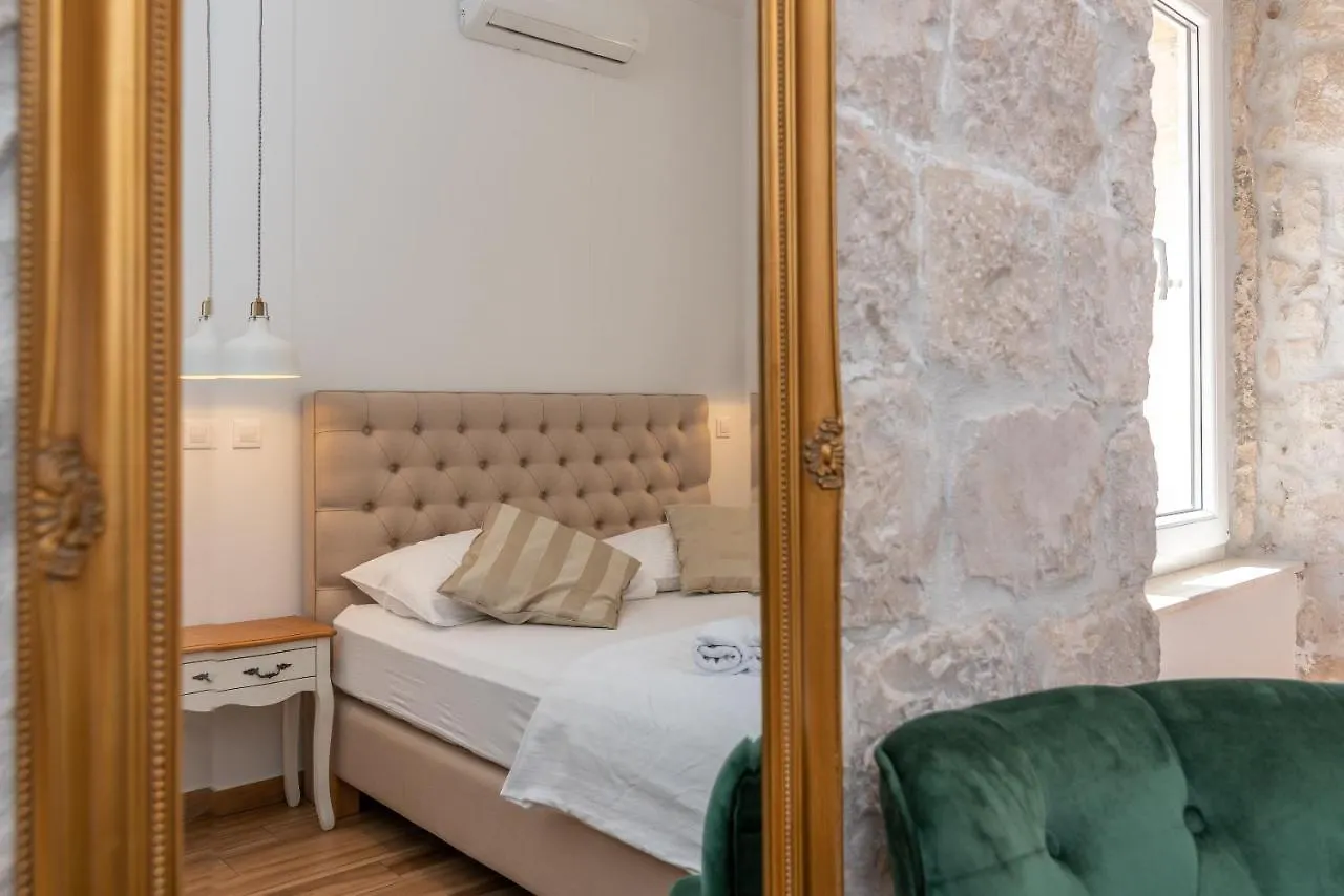 Residence Providenca Trogir 3*,